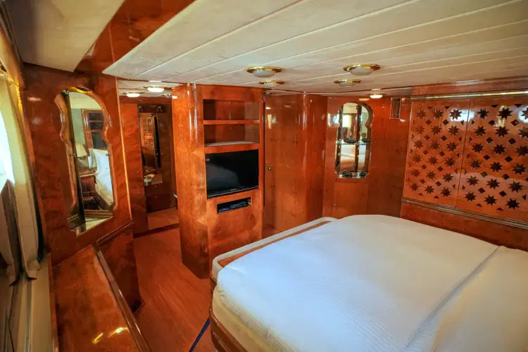 Yacht image