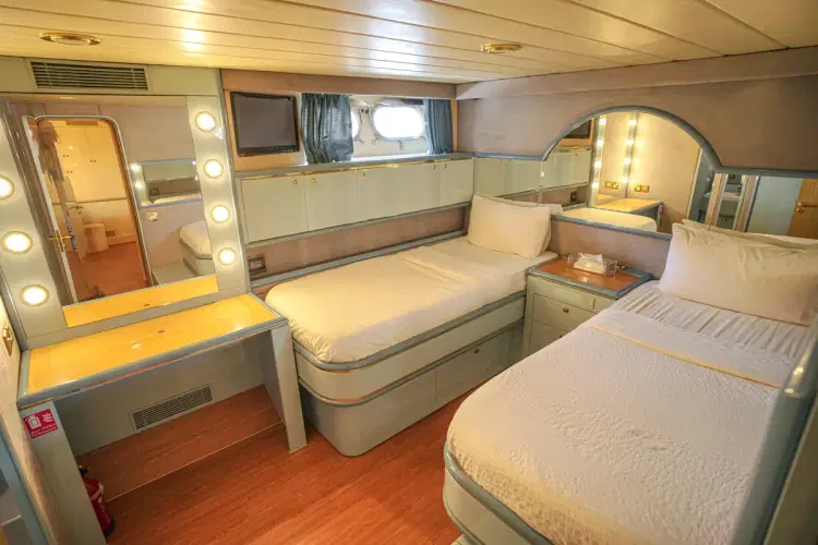 Yacht image
