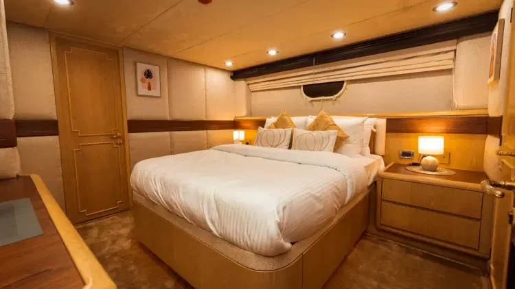 Yacht image