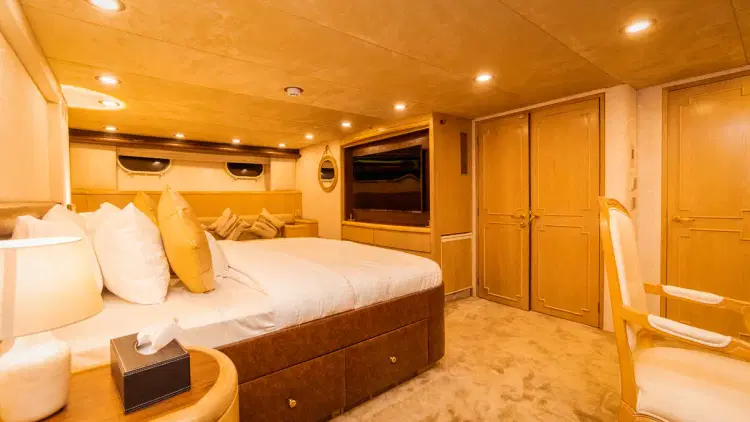 Yacht image