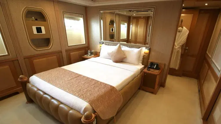 Yacht image