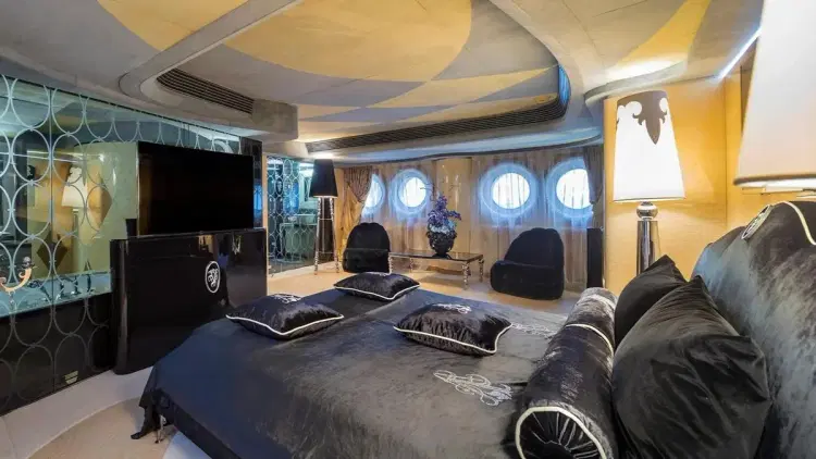 Yacht image